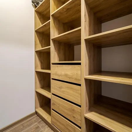 Inshiapartments On Pid Dubom Str